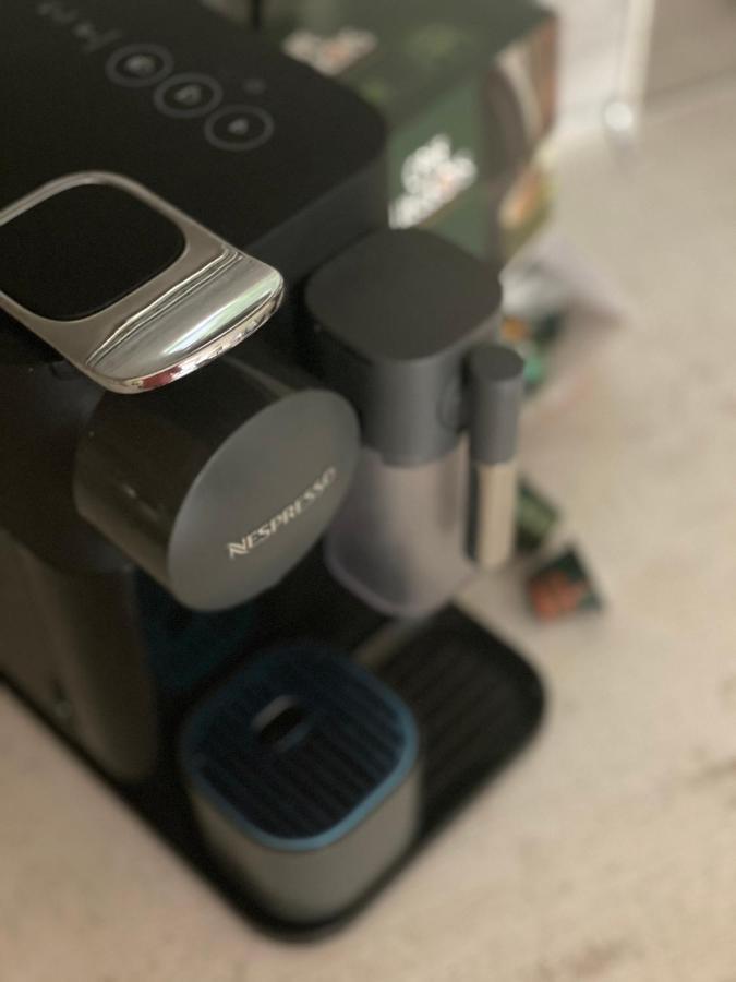 V15 Apartment ドルスキニンカイ エクステリア 写真